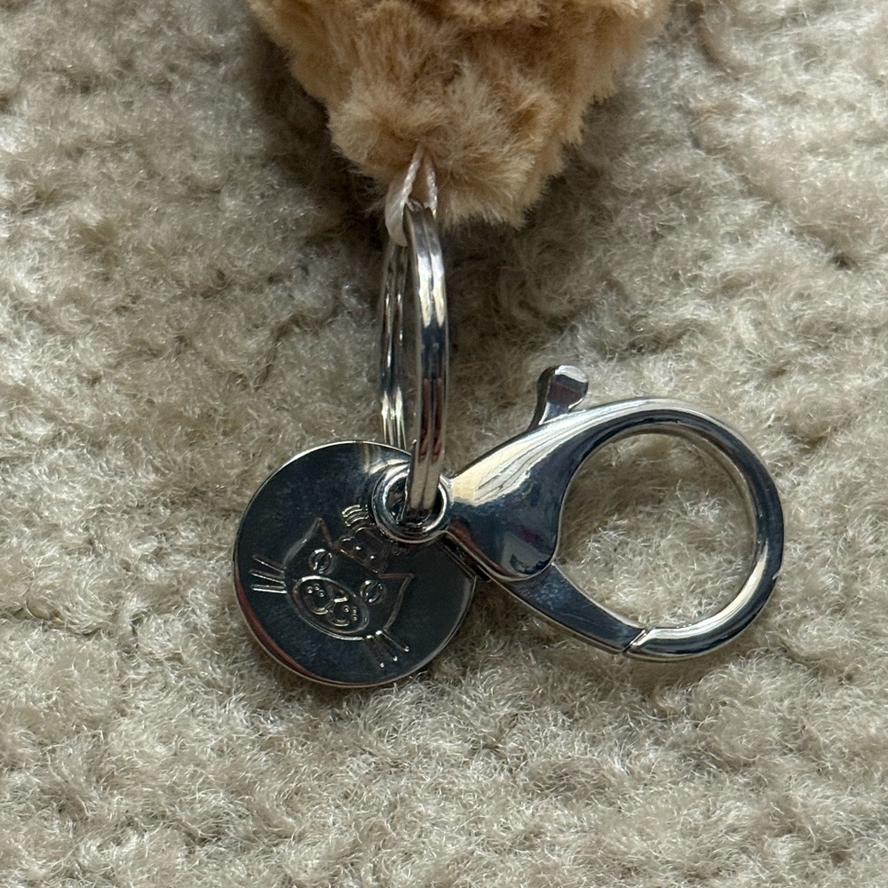Jellycat Amuseables Peanut Keychain (WITH RECEIPT) 100% Authentic - Picture 7 of 8